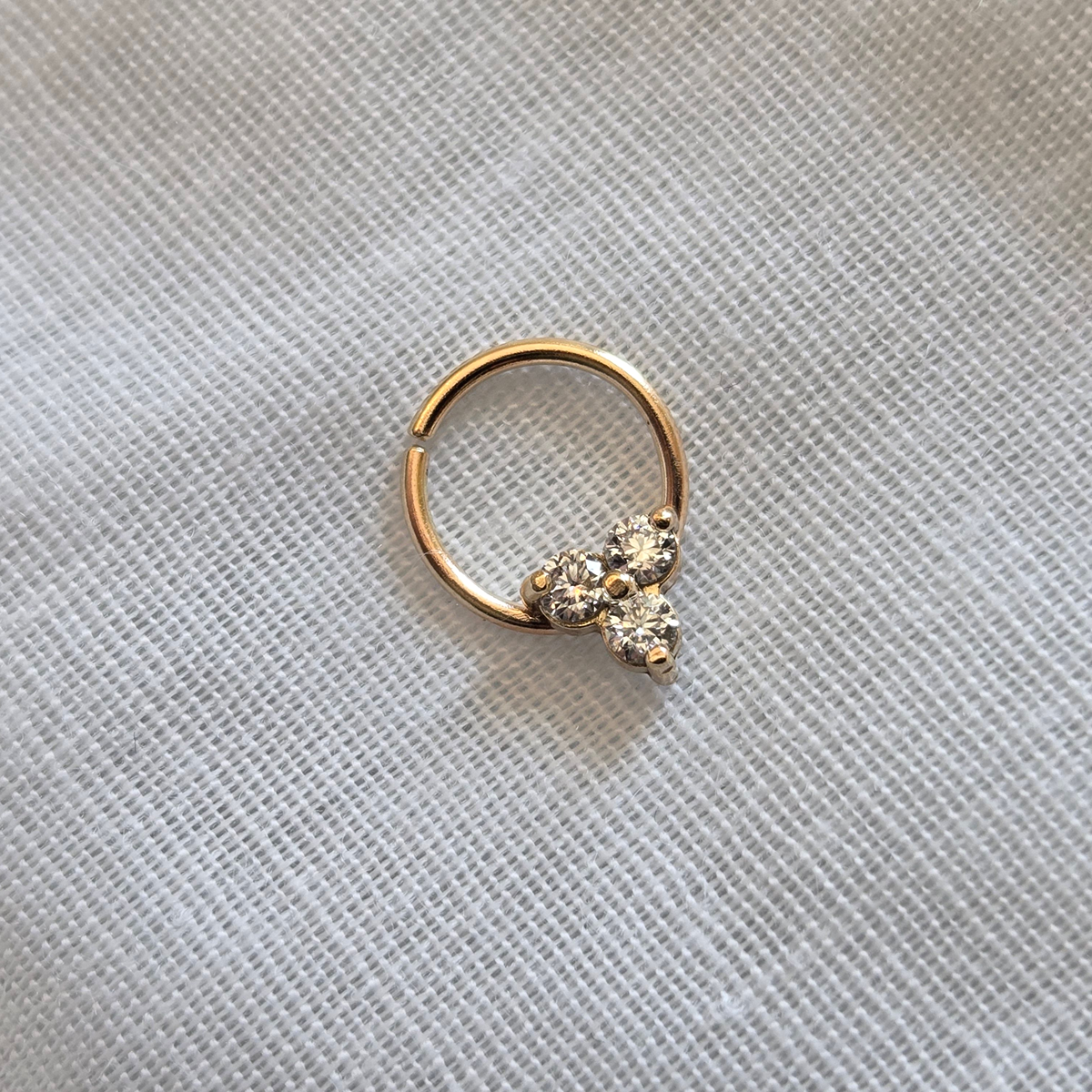 Seamless Ring with Round Moissanite Tri-Flower Setting in 14K Solid Gold