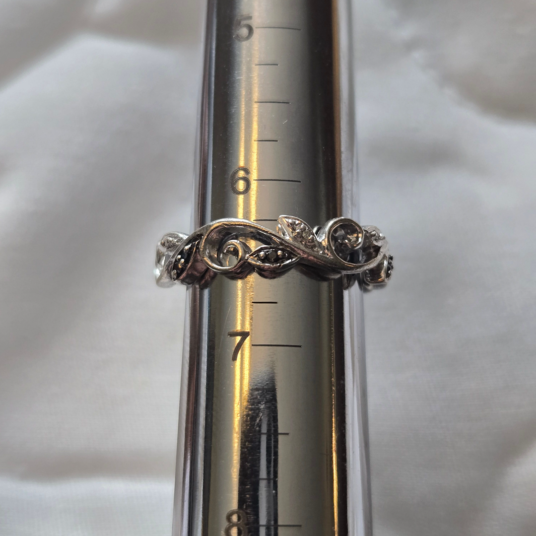 Vintage Ring with Clear and Black Diamonds in Sterling Silver - Size 6.5