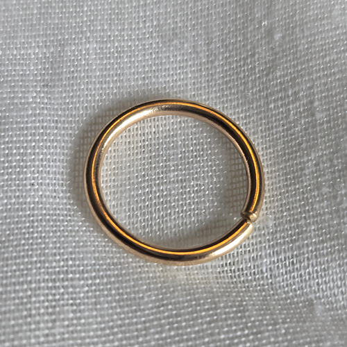 Seamless Ring in 14K Solid Gold