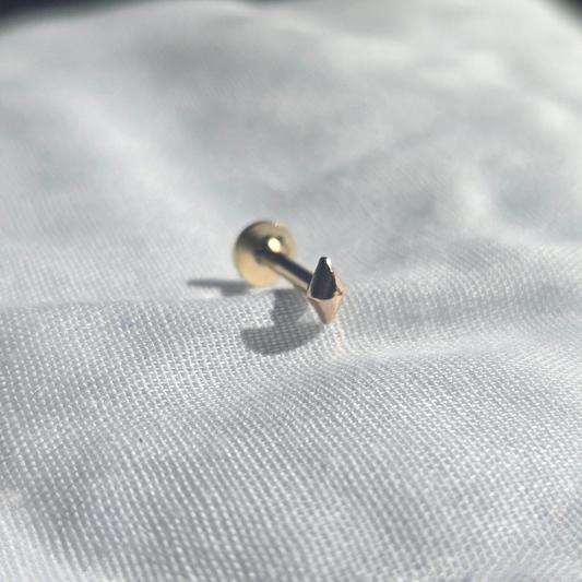 Prism Diamond Shaped Push Fit Labret in 14K Solid Gold